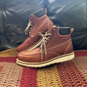 100% real leather.With lace.